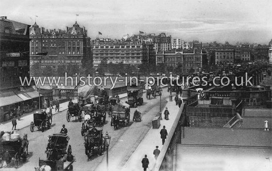 Waterloo Bridge, London. c.1905.